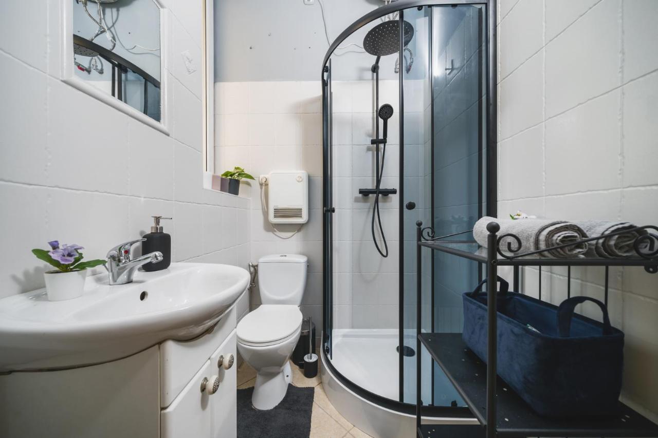 קרקוב 2 Bedroom Apartment Next To The Main Railway Station - By Upstairs מראה חיצוני תמונה